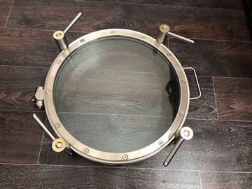 Glass Manhole cover for vessels